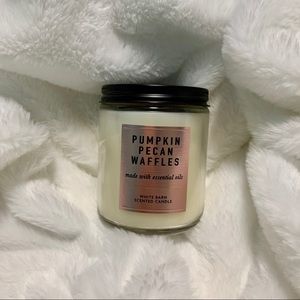 ✨BUNDLE✨ NWT Seasonal Candles